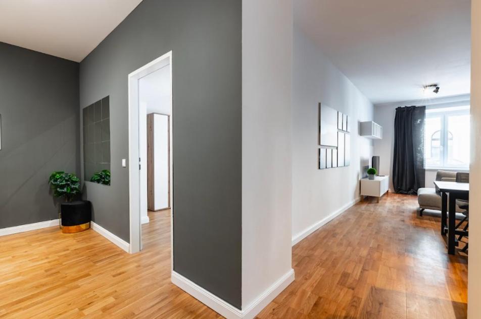 Authentic Apartment Next To Schwedenplatz Bécs Kültér fotó
