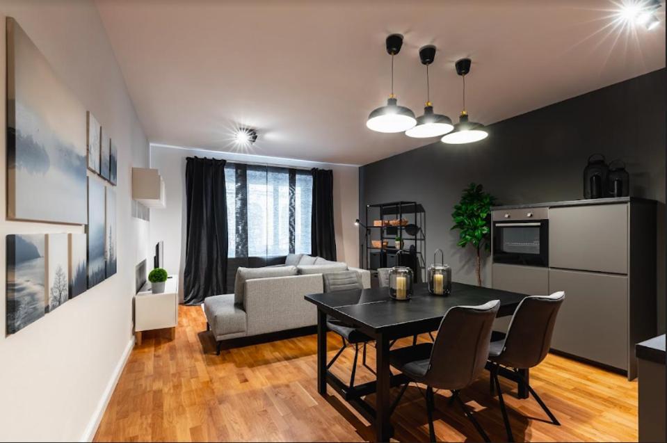 Authentic Apartment Next To Schwedenplatz Bécs Kültér fotó