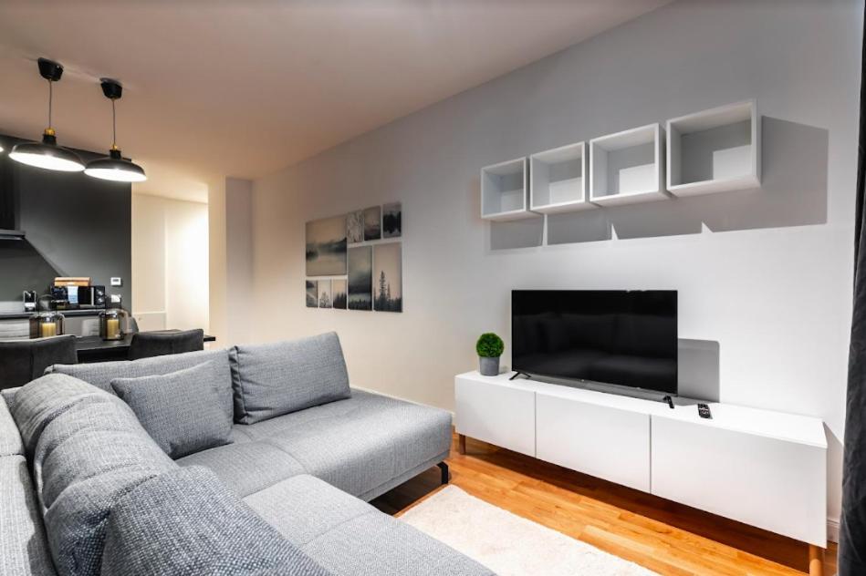 Authentic Apartment Next To Schwedenplatz Bécs Kültér fotó