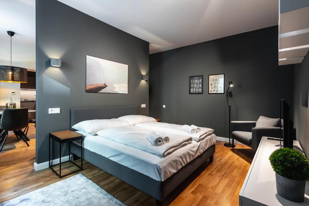 Authentic Apartment Next To Schwedenplatz Bécs Kültér fotó